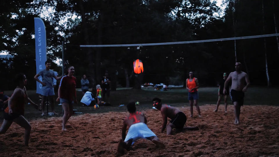 Neonvolleyball